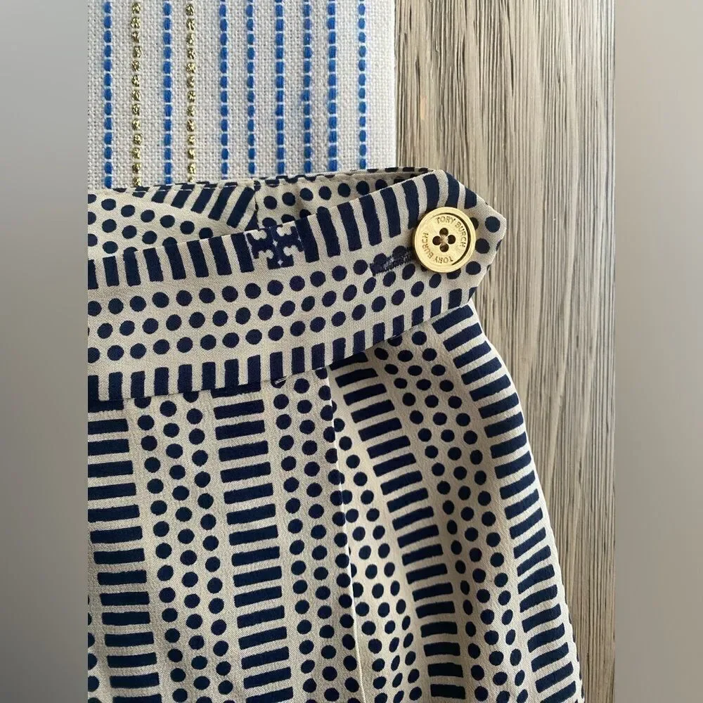 Tory Burch 100% Silk Set Wrap Skirt Sz 4 Top Sleeveless Sz 6 Beige/Navy Blue
